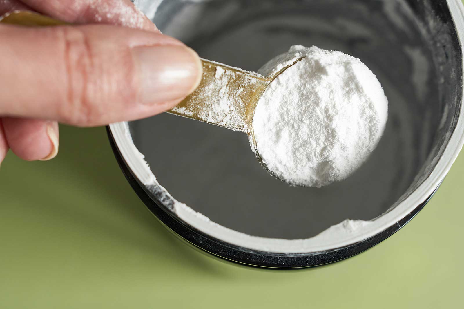 Creatine powder